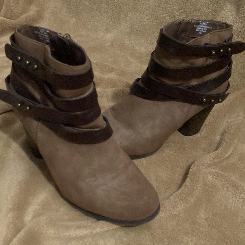 Booties, square heel, super comfy